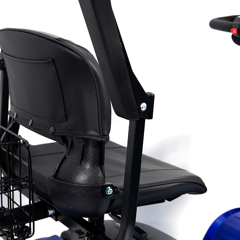 YL-09B Opvouwbare lichtgewicht scootmobiel met 4 wielen en mand