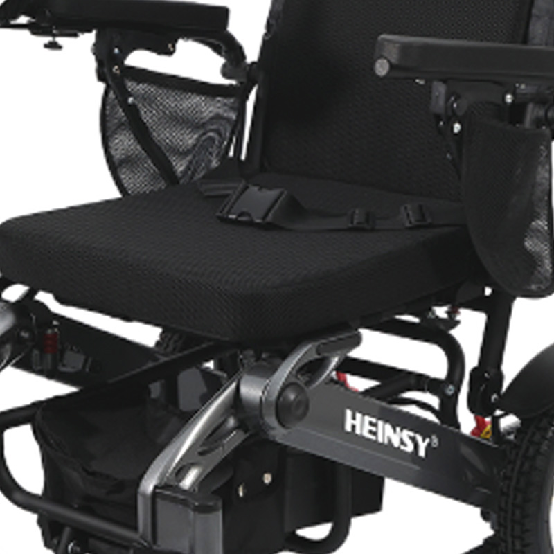 YL-9001 Handmatig opvouwbare elektrische rolstoel van aluminiumlegering